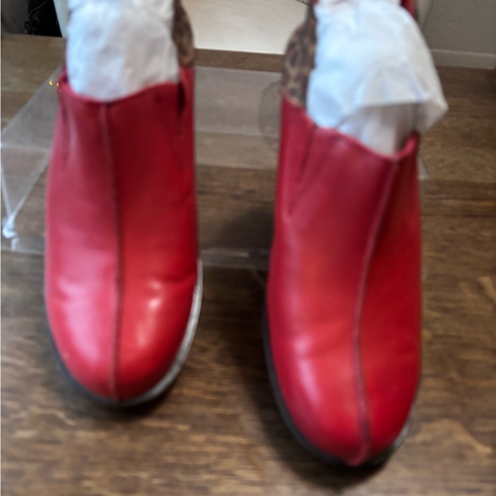 Ariat Red Leather Mule Clogs Leopard Heel Comfort Slip On Women 8B - Picture 2 of 10
